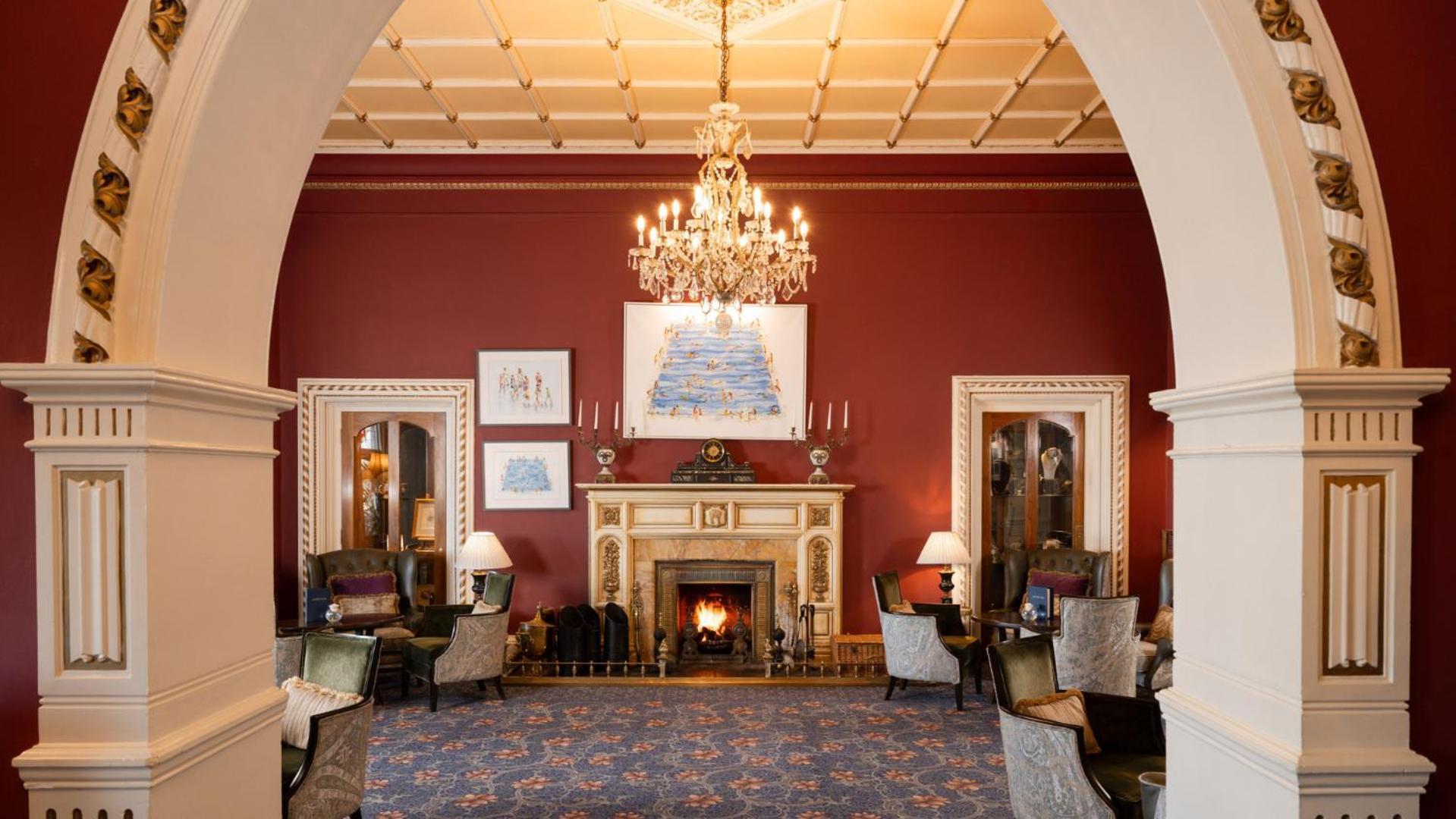 The Culloden Estate And Spa Холивуд Екстериор снимка The Drawing Room