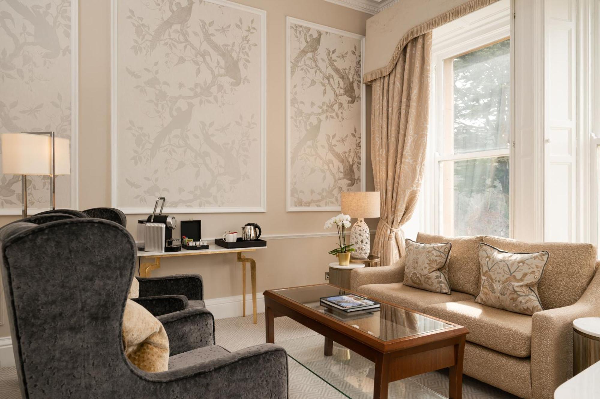 The Culloden Estate And Spa Холивуд Екстериор снимка